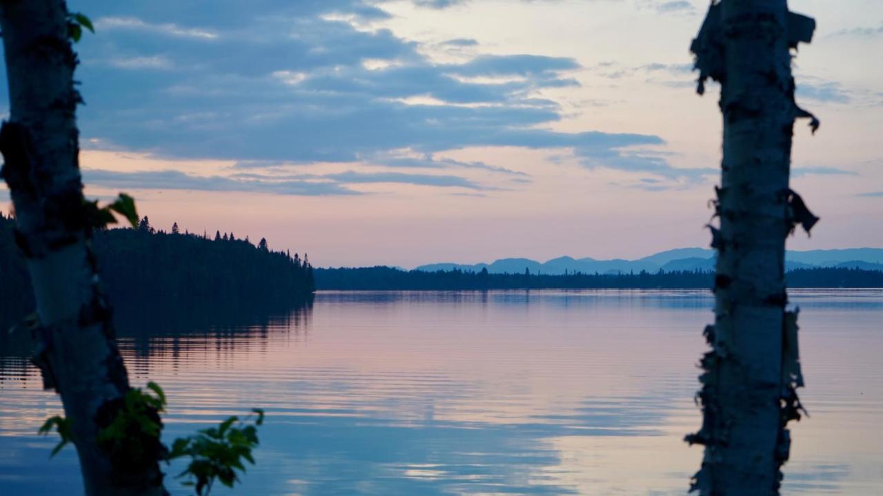 Le Cent Villa Chicoutimi Eksteriør bilde